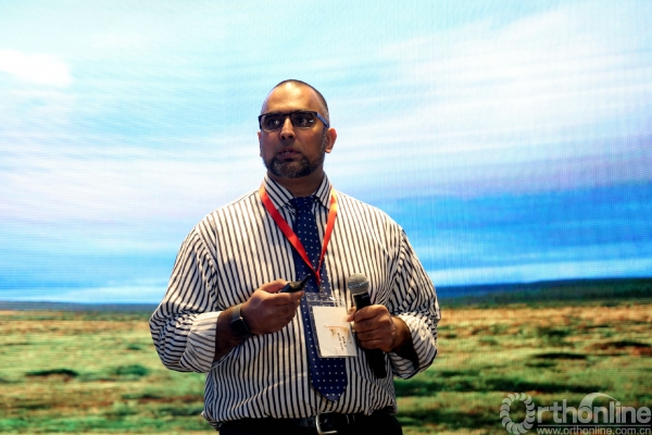 Zaid Seedat教授授课.jpg