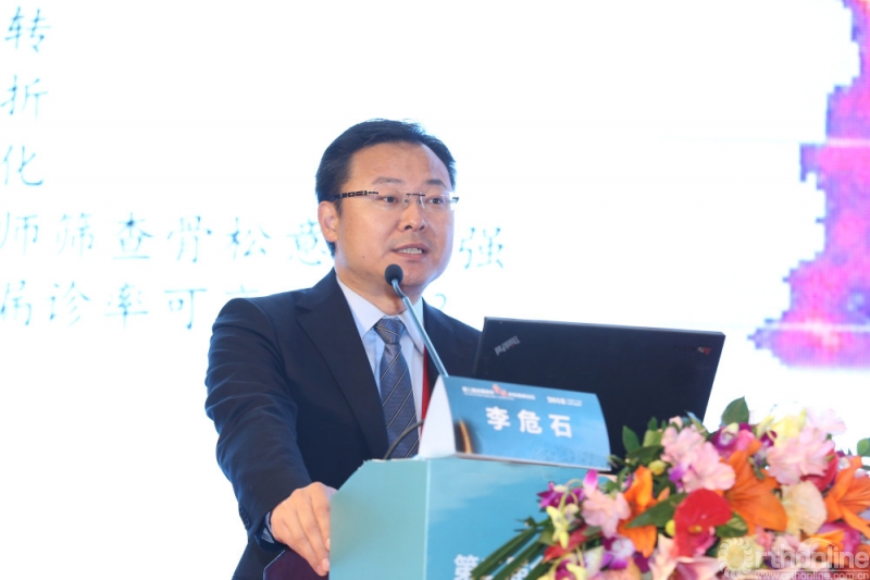 6 李危石教授授课.jpg