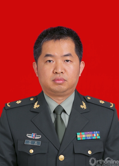 闫铭_副本.jpg
