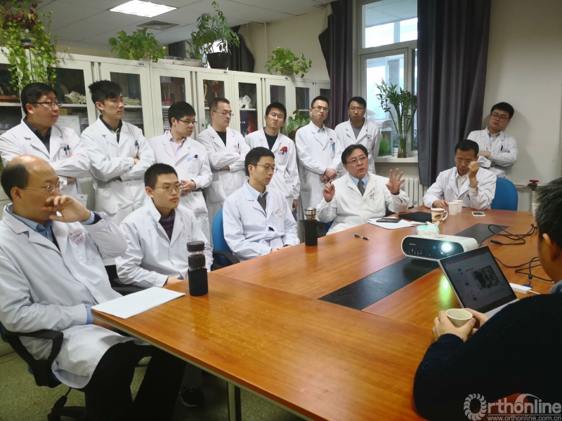 朝阳骨科研究生科研会议.jpg
